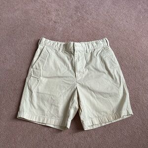 Uniqlo Cream Flat Front Shorts Versatile Style